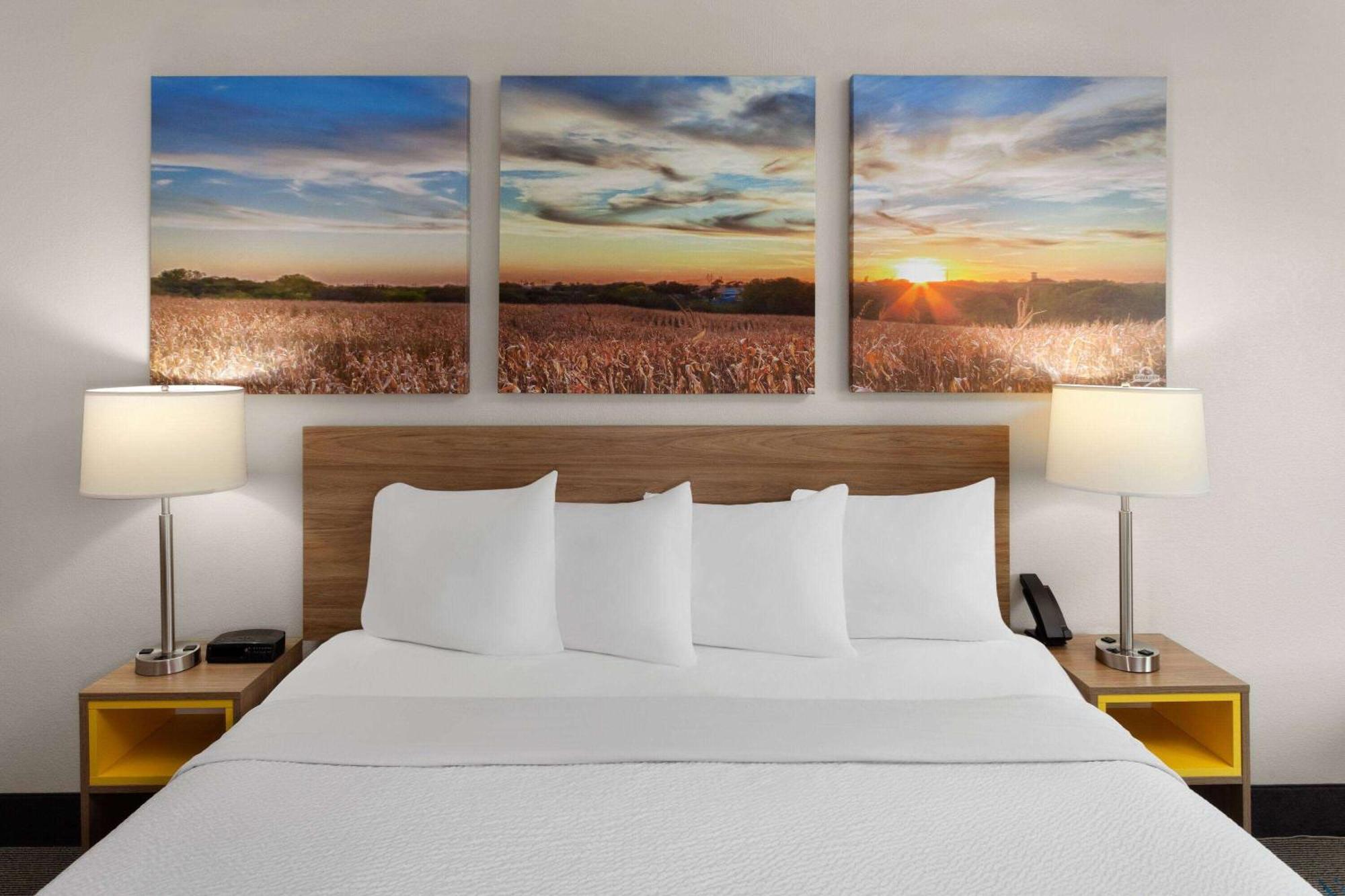 Days Inn & Suites By Wyndham Of Morris Extérieur photo