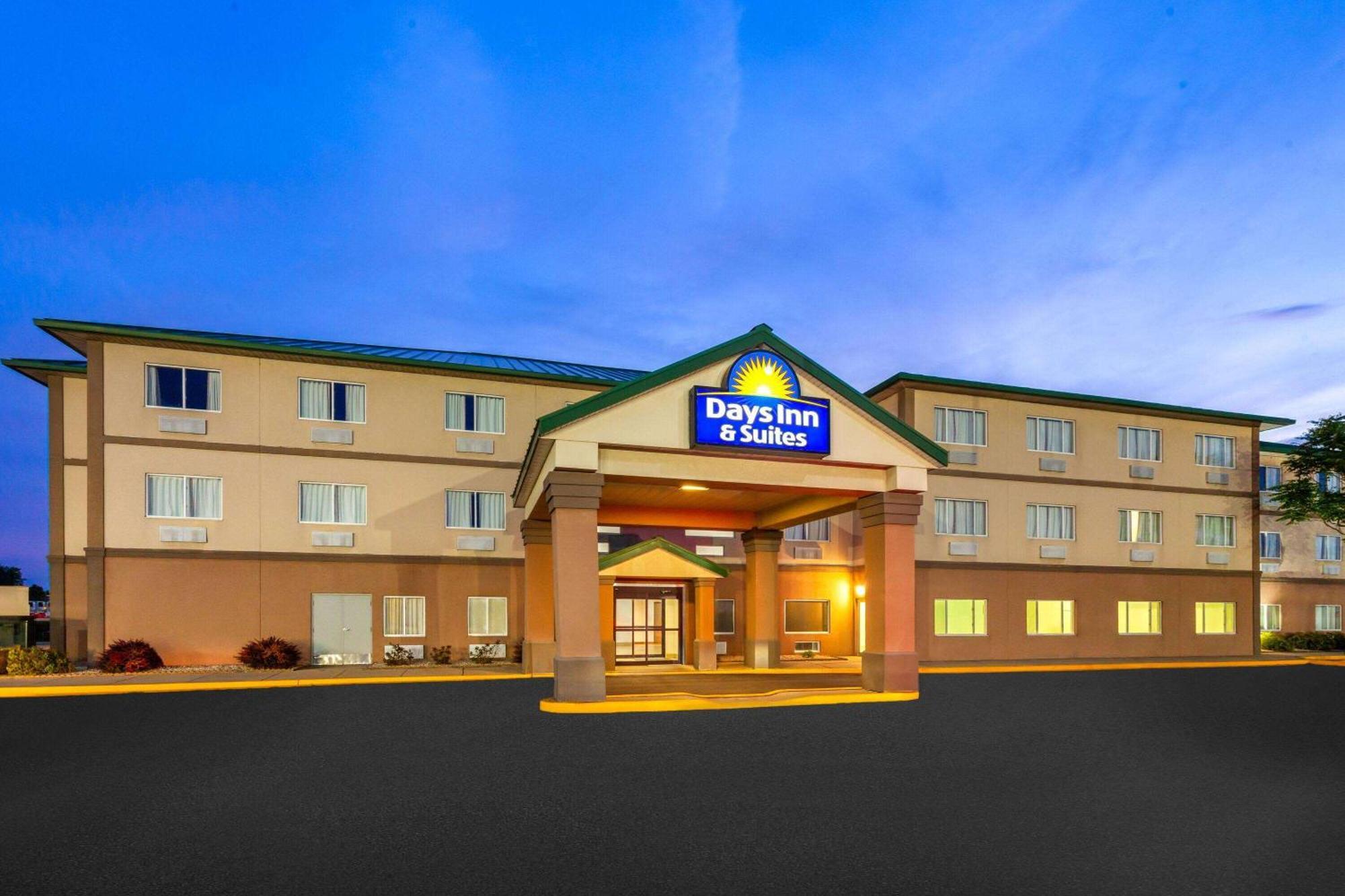 Days Inn & Suites By Wyndham Of Morris Extérieur photo