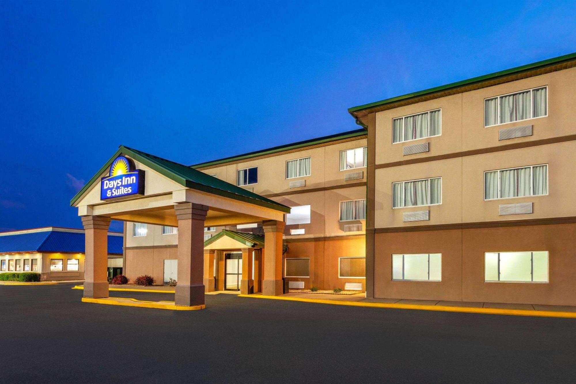 Days Inn & Suites By Wyndham Of Morris Extérieur photo